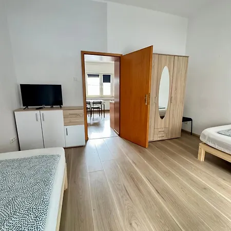 Apartment Sonnenblume Monteurwohnung 3-zimmer *
